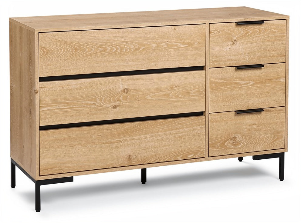 Moderner Holzkommode mit vier Schubladen und Metallbeinen